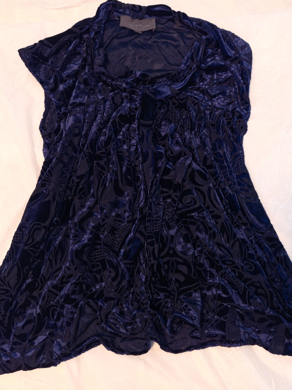 Velvet Short Sleeve Top in Navy Blue- Xs